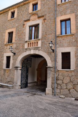 Santuari de Lluc inanılmaz bir Katolik Hıristiyan manastırı