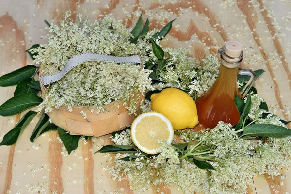 Elderflower Syrup Wooden Background Fresh Flower — Stock Photo, Image