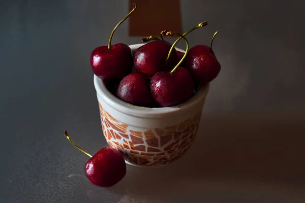 Red Cherries Ceramic Bowl — Stock Photo, Image