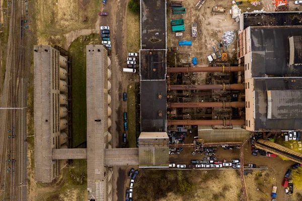 Drohnen-Blick auf alte Fabrik — Stockfoto