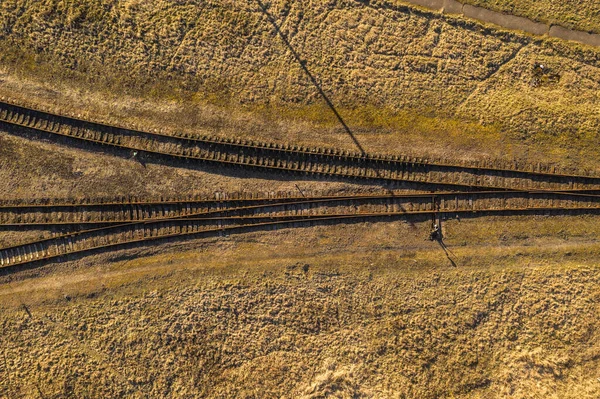 Fotografía Drones Vieja Intersección Del Ferrocarril Oxidado Durante Día Verano — Foto de Stock