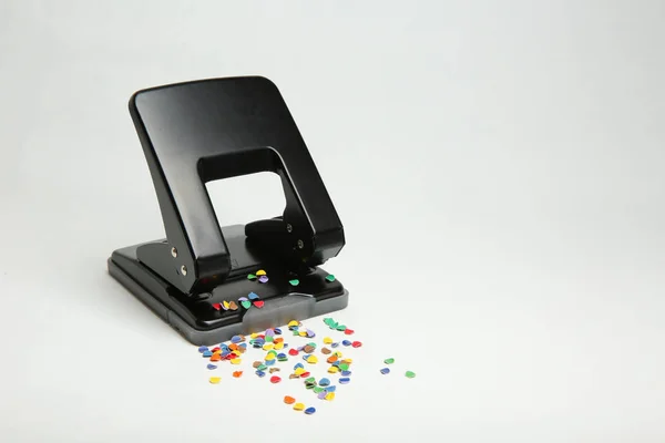 Black Office Hole Punch Confetti Isolated White Background Hole Puncher — Stock Photo, Image