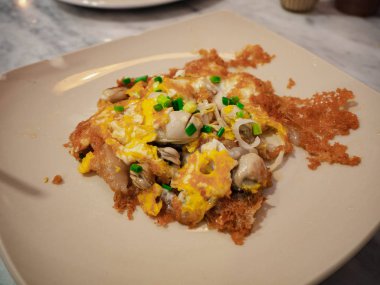 Tayland kızarmış kabuklu deniz ürünleri