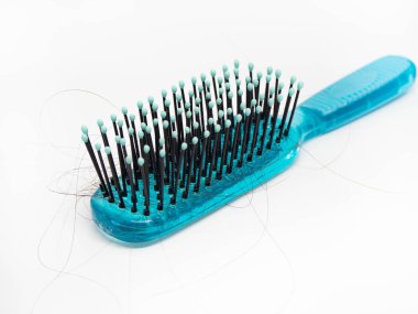 Tarak, saçı taramak için bir cihazdır. Tarak, düğümler ve dentiklerden oluşur.. 