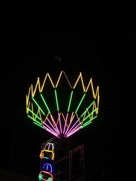 Light Colorful Design Rainy Night Shap Line Temple Fair Bangkok — Stock Photo, Image