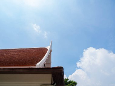 Turuncu gable çatı, Sri Nakhon Khuean Han Parkı ve Bangkok Tayland Botanik Bahçesi 'nde.
