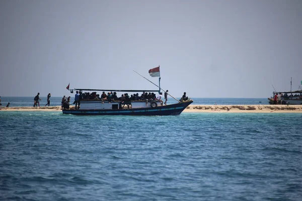 Wooden Boats Bring Passengers Destination — 스톡 사진