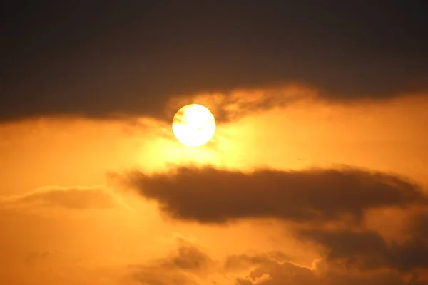 Belo Pôr Sol Borda Campo — Fotografia de Stock