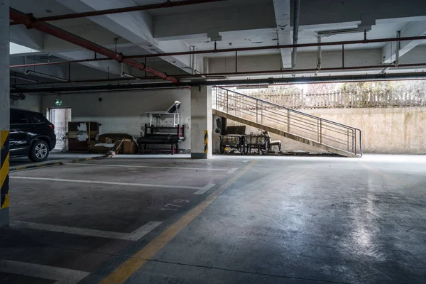 Pozadí podzemního parku, městská garáž — Stock fotografie