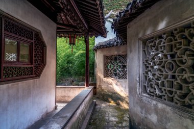 Suzhou, Çin parkında sonbahar