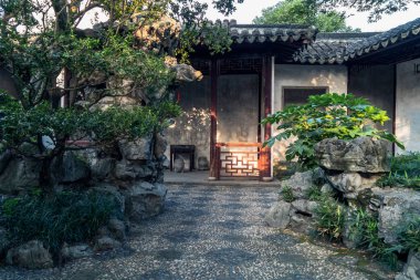 Suzhou, Çin parkında sonbahar