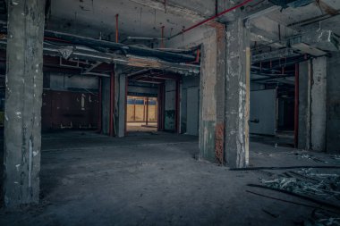 Terk edilmiş endüstriyel bina. Fantezi iç sahne.