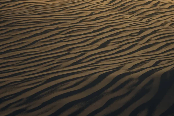 Rendering 3d, padang pasir yang luas, dengan garis-garis bentuk . — Stok Foto