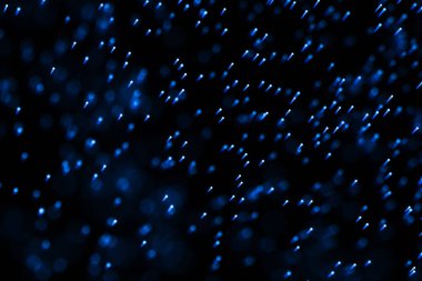 Akan ve parlayan parçacıklar koyu arkaplan, 3 boyutlu rendeleme