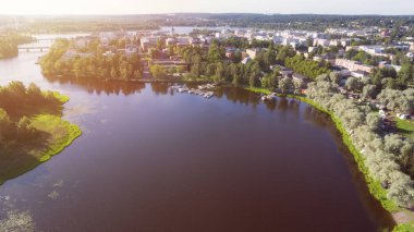 Güzel hava kenti Hameenlinna güneşli yaz gün. 