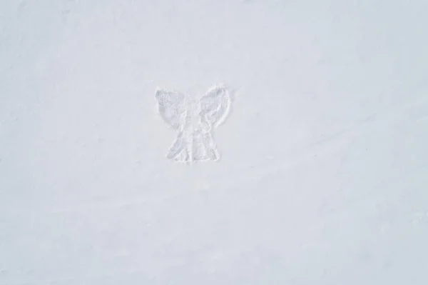 Anioł Figura Śniegu Zimowy Koncepcji Aktywności Świeżym Powietrzu Widok Lotu — Zdjęcie stockowe