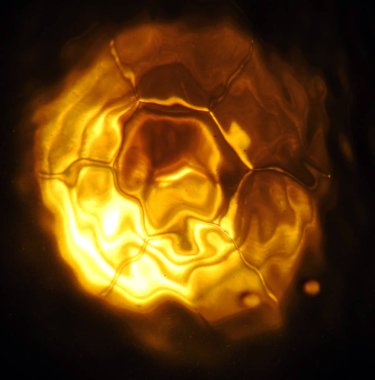 Suyun altında ışık. Soyut.