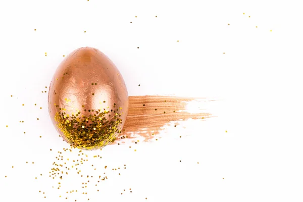 Colore złote jaja malowane. — Zdjęcie stockowe