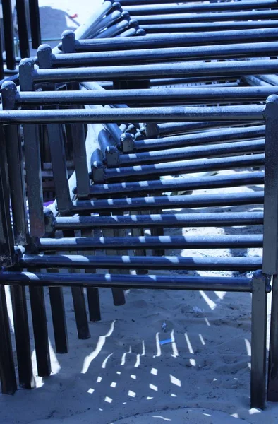 kırsal Pazar Stall büyük ferforje yatak çerçevesi grubunun görünümü yakın