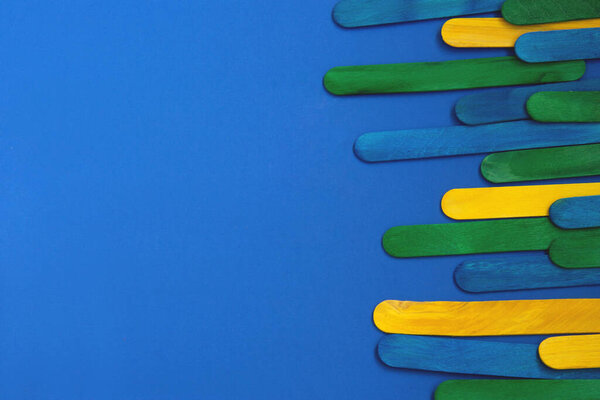 красочная палка для мороженого