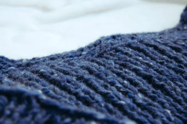 직물은 아름다운 배경으로 여성의 뜨개질 — 스톡 사진