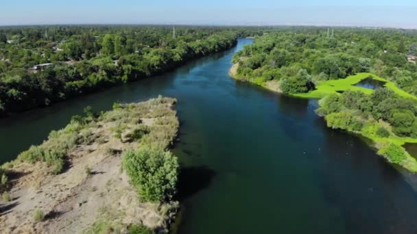 Vista aérea del río americano — Vídeos de Stock