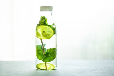 Detoks için sağlıklı içecekler