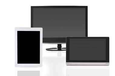 Bilgisayar tablet ve beyaz arka plan, kopya alanı ve giriş metin fikir izole smartphone