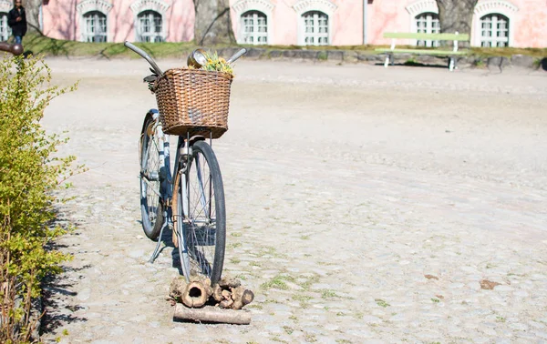 Bicicleta oxidada vieja . —  Fotos de Stock