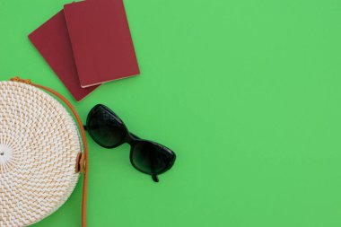 Yuvarlak saman çanta.