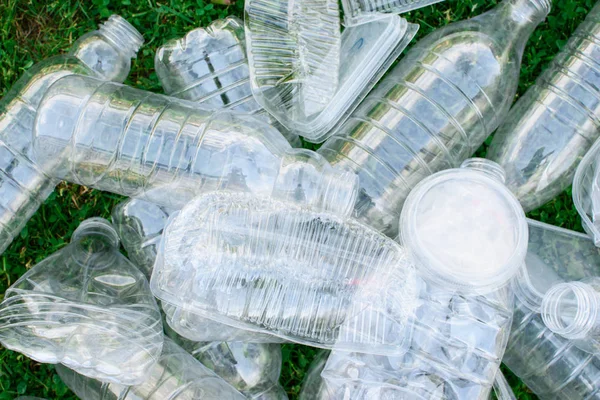 Högen av begagnade plastflaskor. — Stockfoto