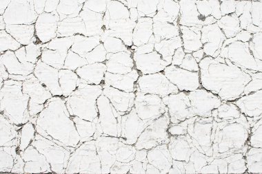 beyaz çatlak boya.