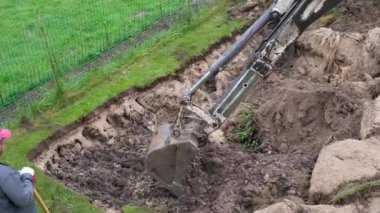 Kazı kovası kazma yeri.