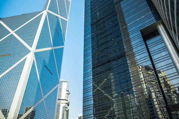 Ticari bina yakın çekim