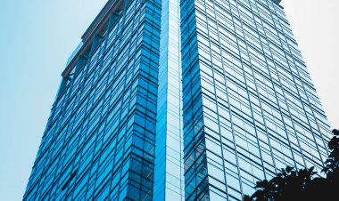 Ticari bina yakın çekim