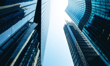 Ticari bina yakın çekim