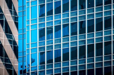 Ticari bina yakın çekim