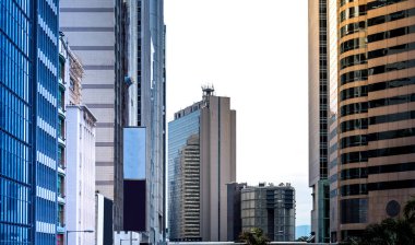 Ticari bina yakın çekim