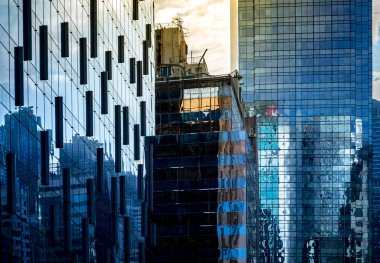 Ticari bina yakın çekim