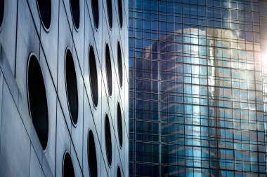 Ticari bina yakın çekim