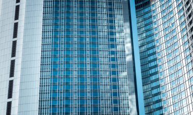 Ticari bina yakın çekim