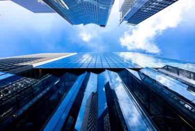 Ticari bina yakın çekim