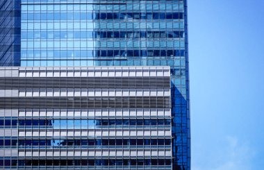 Ticari bina yakın çekim