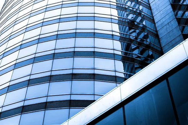 Ticari bina yakın çekim