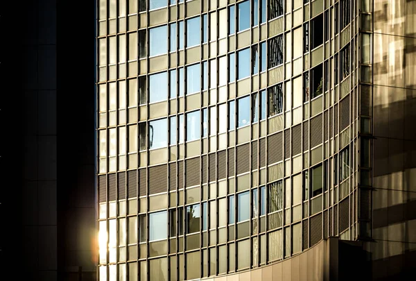 Edificio comercial de cerca — Foto de Stock