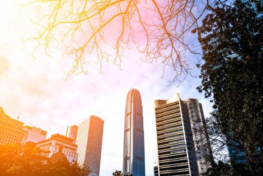 Ticari bina yakın çekim