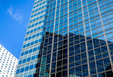 Ticari bina yakın çekim