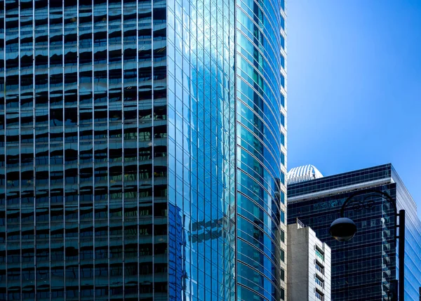 Ticari bina yakın çekim