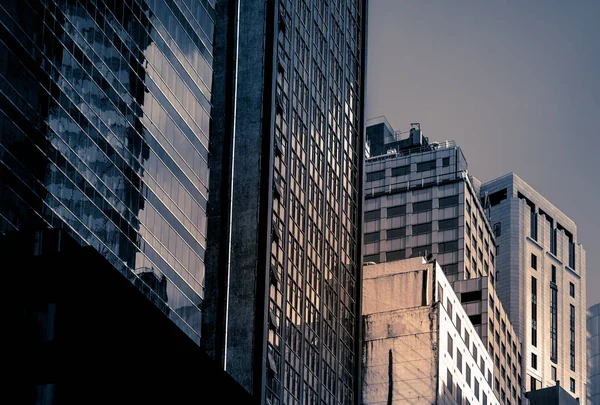 Edificio comercial de cerca — Foto de Stock