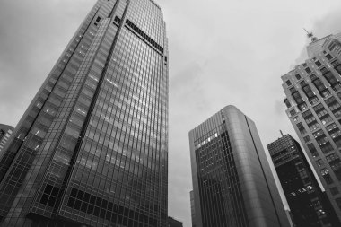 Ticari bina yakın Up siyah-beyaz